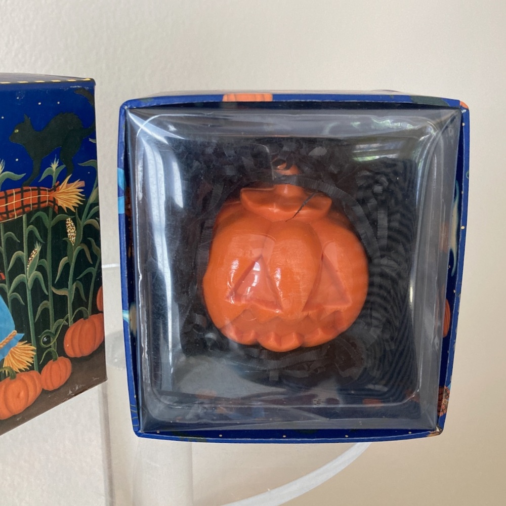 Halloween Pumpkin Soap Sculpted 3D 2.5" Spice Scented Claire Murray New-in-Box
